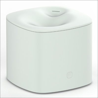 1.8W Pet Appliance P001 Softening Water Quality 2L Automatic Water Dispenser For Dogs